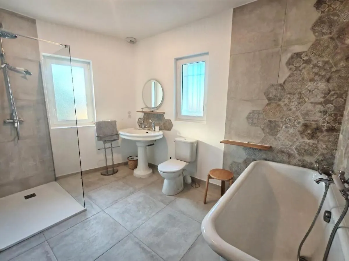 Villa Authentique Mas Provencal Avec Son Grand Parc Orange  Orange (Vaucluse)
