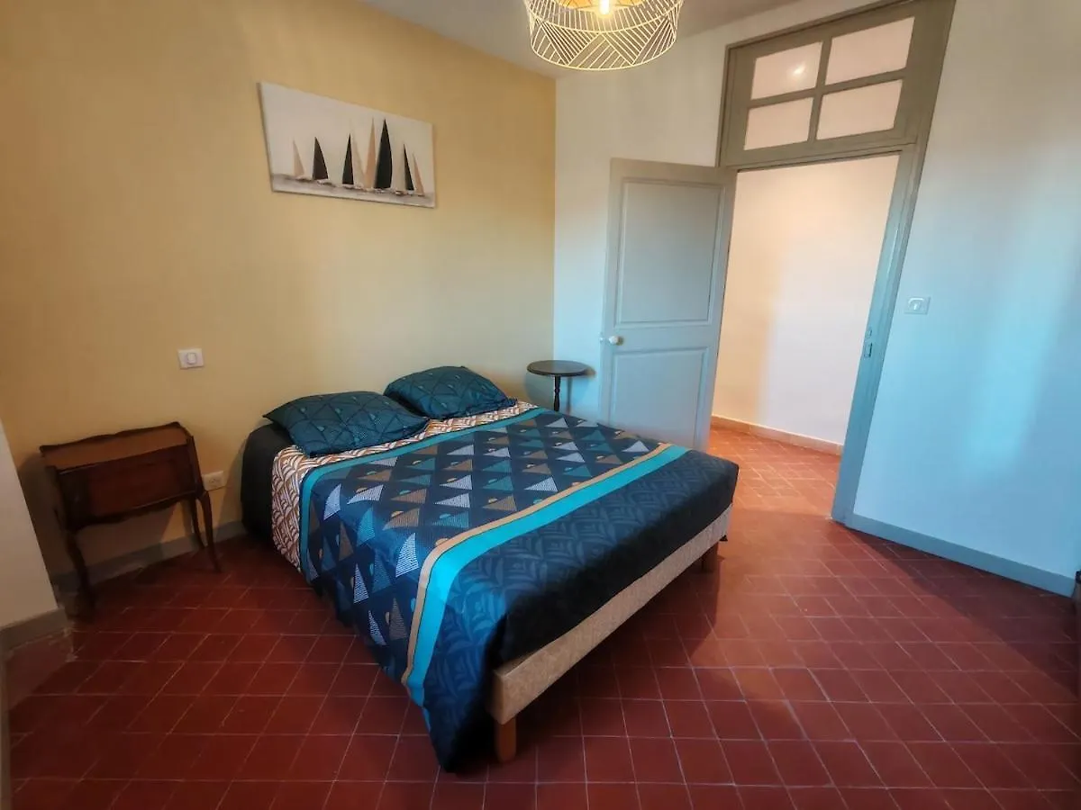 Holiday home Authentique Mas Provencal Avec Son Grand Parc Villa Orange  France