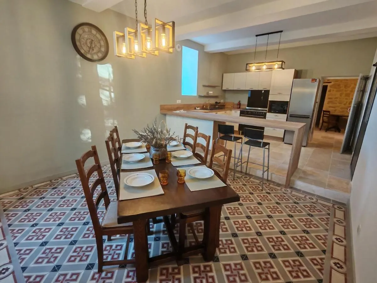 Holiday home Authentique Mas Provencal Avec Son Grand Parc Villa Orange